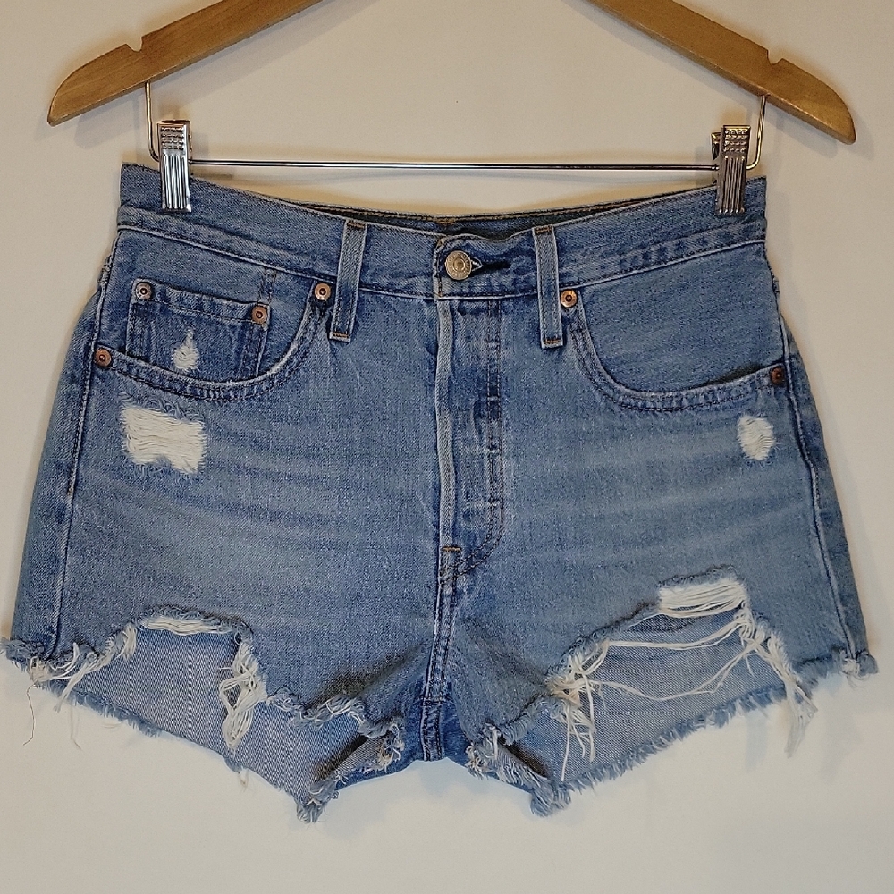 501 Original Size 27 Jean Shorts Medium Blue Wash Distressed Button Fly Pockets